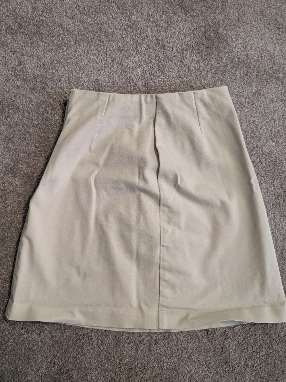 UNIQLO Cream Stretch Mini Skirt, XS (Waist 24-25")